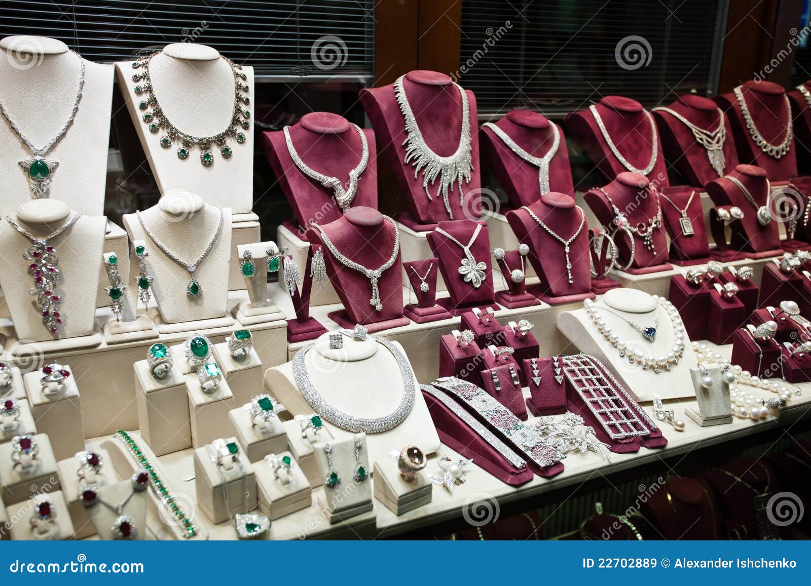 marxismo Mercado capital Joyería Turca Para La Venta En El Bazar Magnífico De Estambul. Imagen de archivo - Imagen de hermoso, lujo: 22702889 marxismo Mercado capital Joyería Turca Para La Venta En El Bazar Magnífico De Estambul. Imagen de archivo - Imagen de hermoso, lujo: 22702889