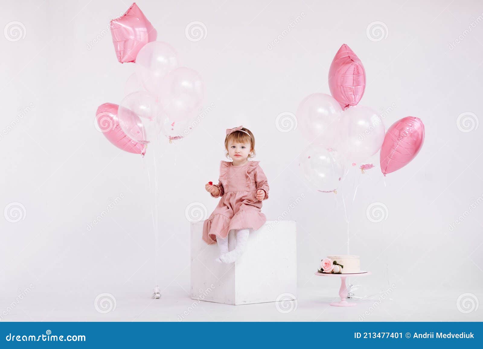 195 Joyeux Anniversaire 2 Ans Photos Libres De Droits Et Gratuites De Dreamstime 195 Joyeux Anniversaire 2 Ans Photos Libres De Droits Et Gratuites De Dreamstime