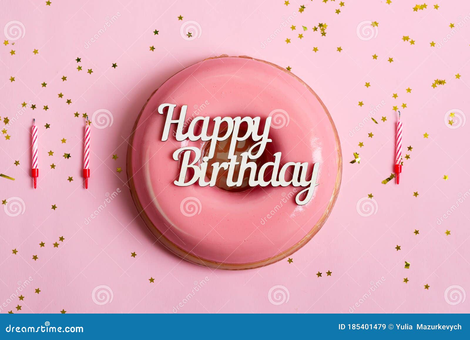 Joyeux Anniversaire Des Textes Sur Dessert Glace Par Fruits Fait Maison Fraichement Prepare Sur Fond Rose Avec Les Bougies Et La D Image Stock Image Du Fromage Heureux Joyeux Anniversaire Des Textes Sur Dessert Glace Par Fruits Fait Maison Fraichement Prepare Sur Fond Rose Avec Les Bougies Et La D Image Stock Image Du Fromage Heureux
