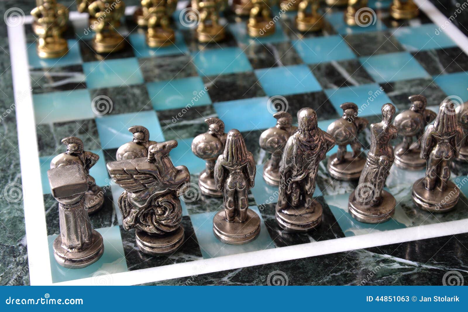 Juegos de Mesa de ajedrez de Viaje de Mesa Juego de ajedrez de Madera magnético con cajón de Almacenamiento AIKY Juego de ajedrez de Lujo Juguete de ajedrez portátil para niños o Adultos 