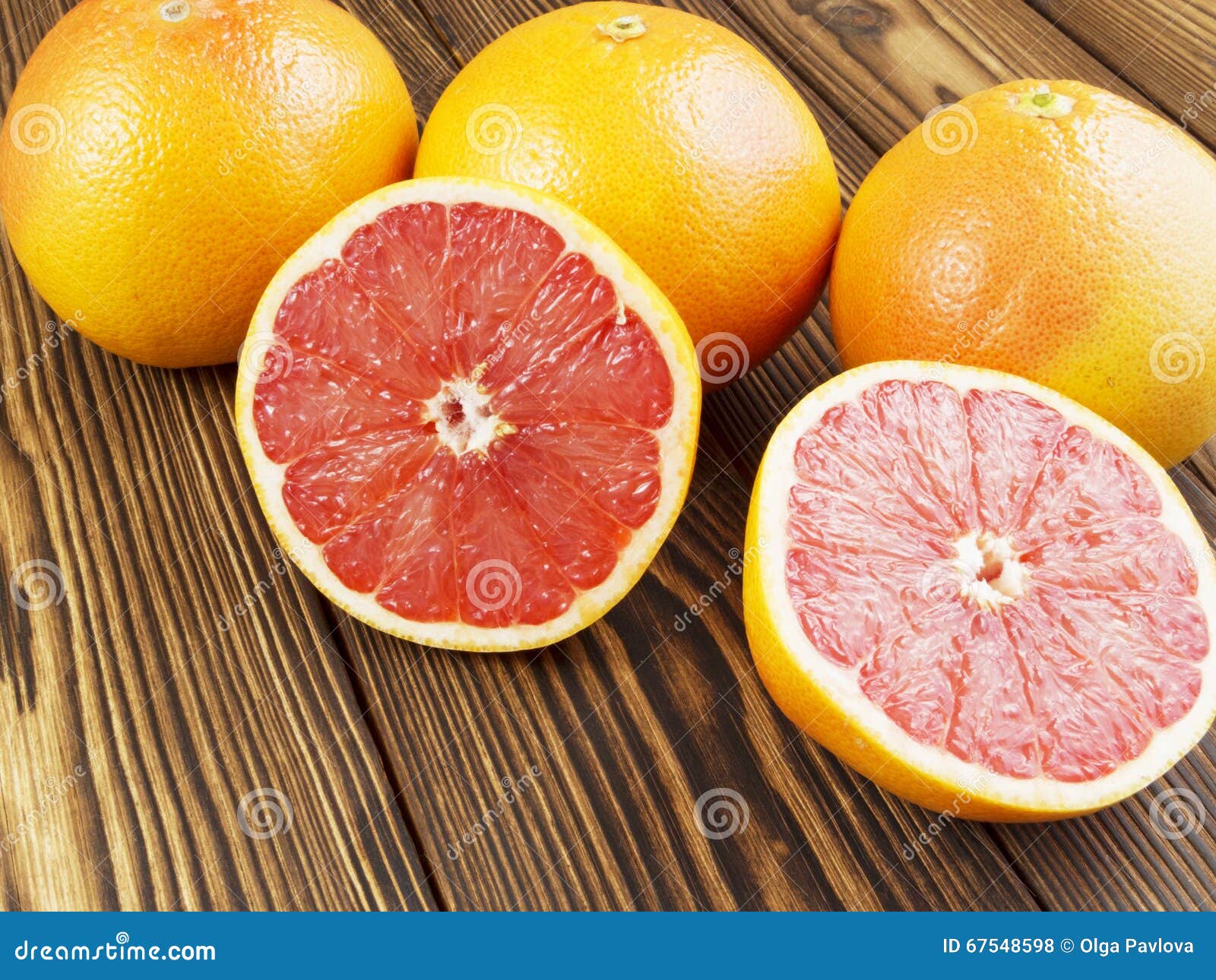 Jugo de pomelo en vidrio foto de archivo. Imagen de pomelo 67548598