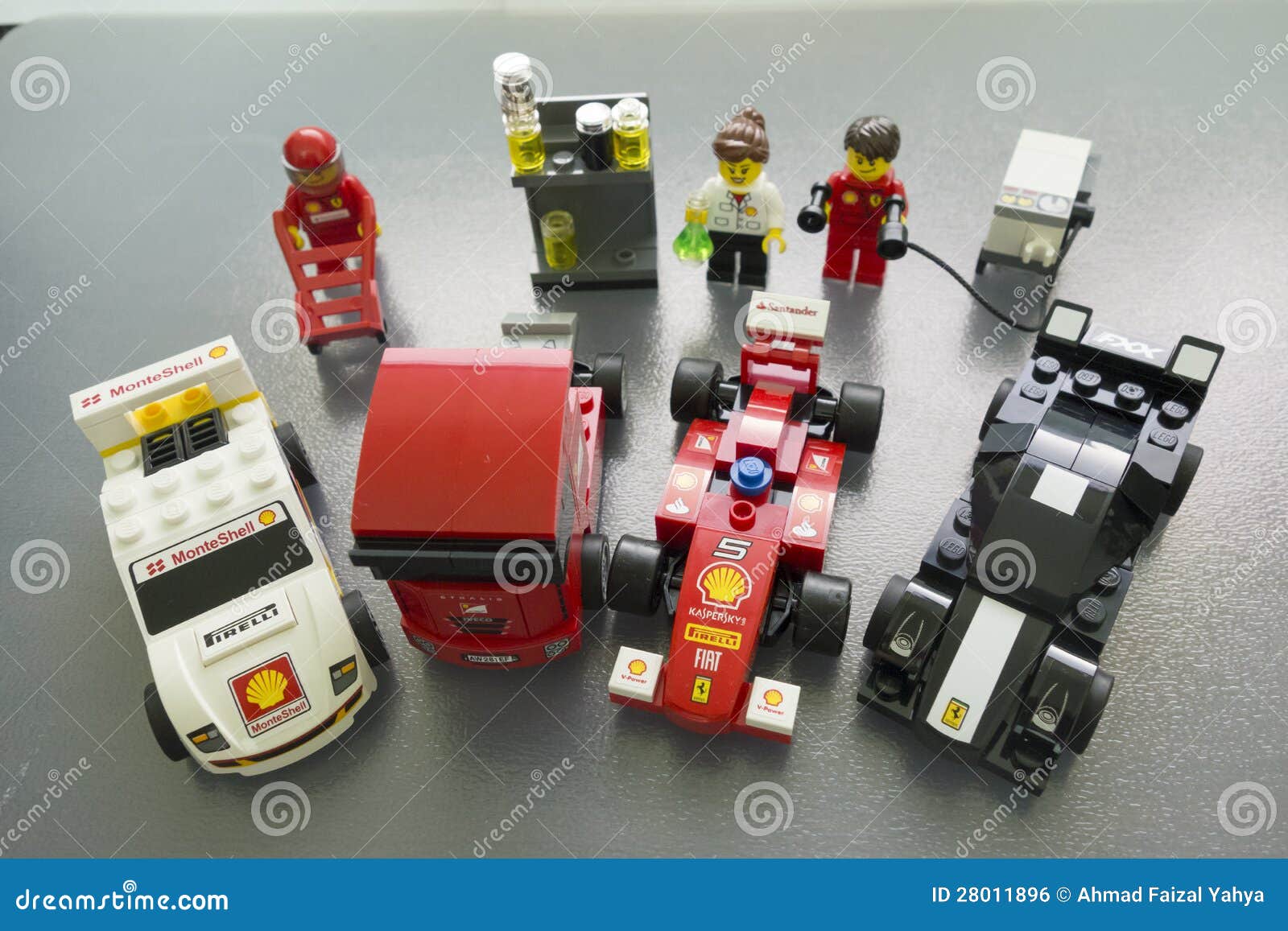 Juguetes De Shell Lego editorial Imagen de cierre, lego: 28011896