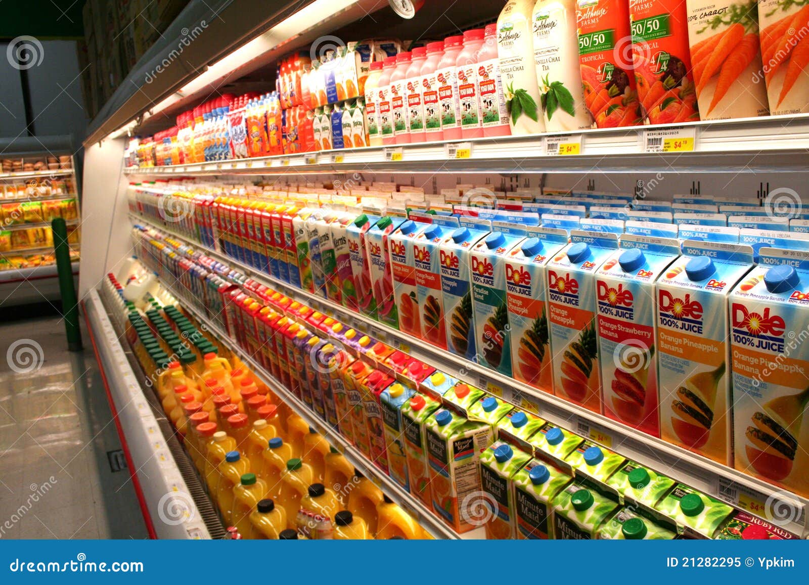Juice Aisle editorial image. Image of juice, maid, market 21282295