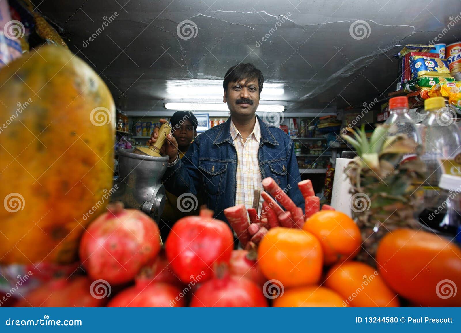 Juice bar in Delhi editorial image. Image of fresh, delhi 13244580