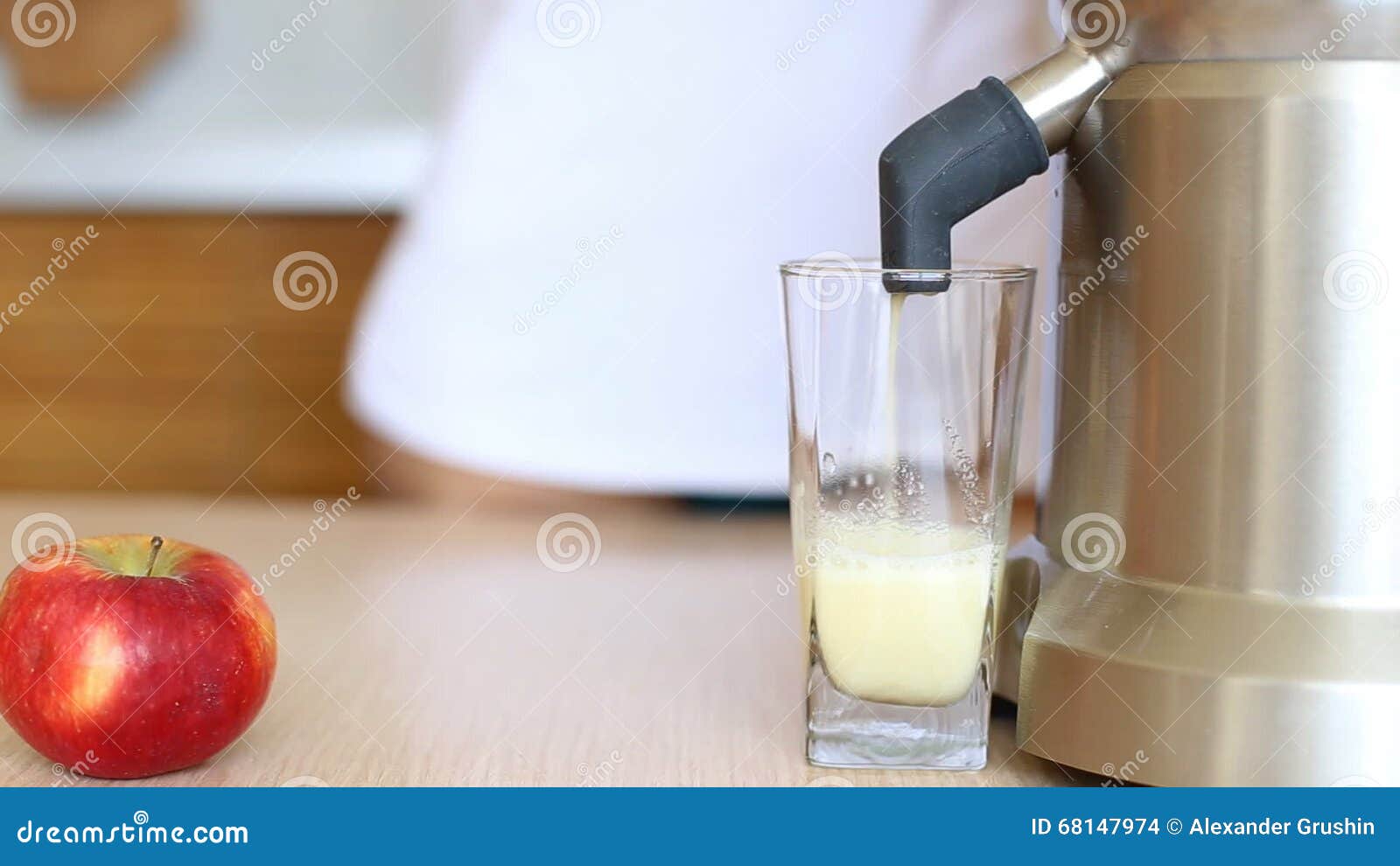 Juicer Making Apple Juice Close Up Of Juicing Machine Red Fruit Apples Stock Footage Video Of Maker Kitchen 68147974