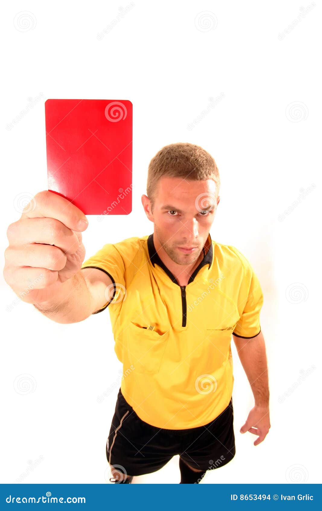 Jogador de futebol mostra carta do UNO a juiz depois de receber cartão  amarelo - Área Geral - eplay