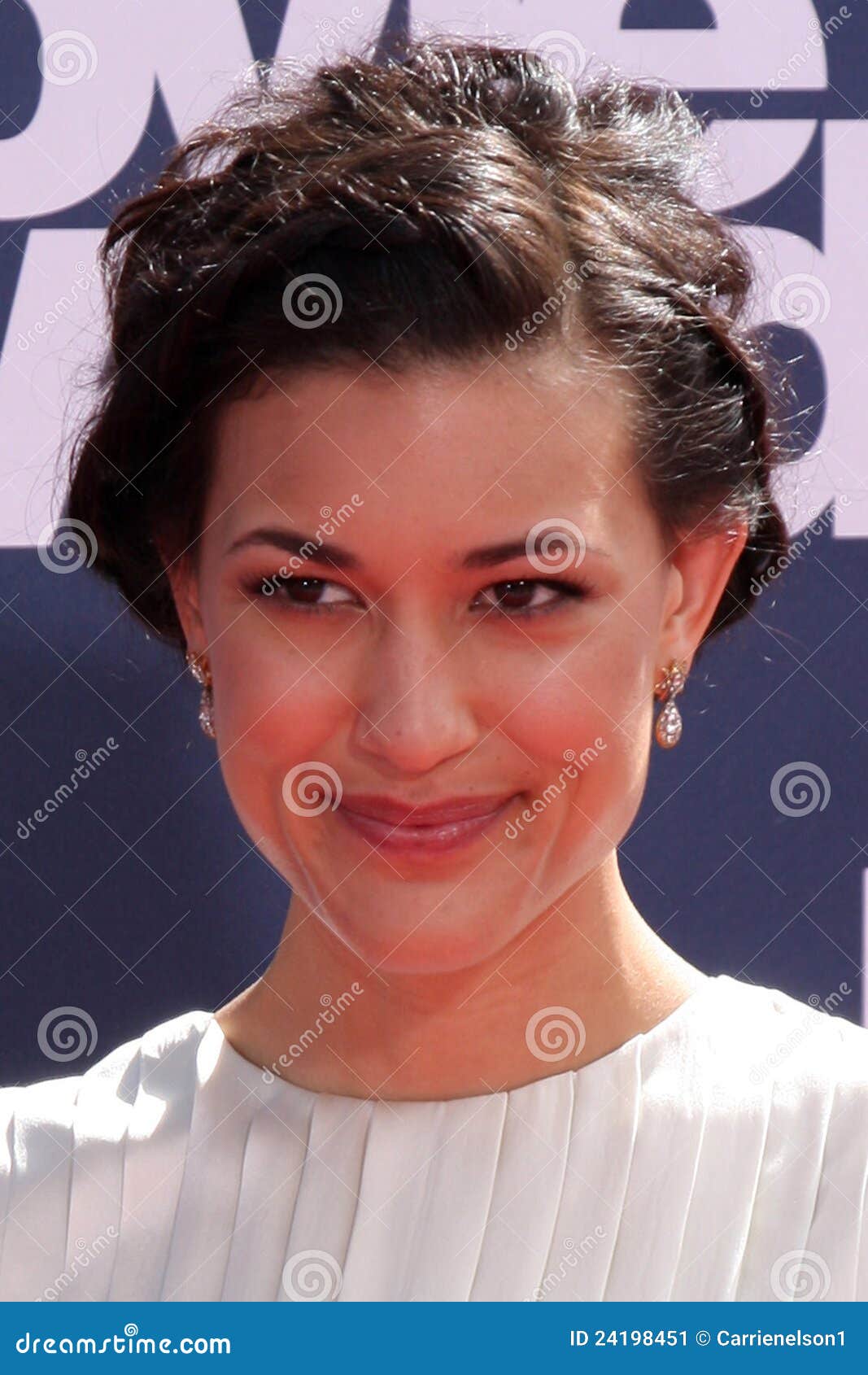 Julia Jones editorial photo. Image of ampitheatre, awards - 24198451