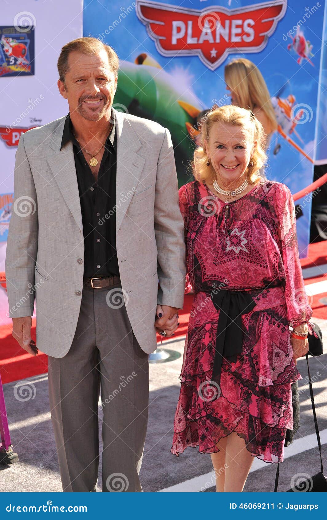 Juliet Mills &amp; Maxwell Caulfield. LOS ANGELES, CA - AUGUST 5, 2013: Juliet Mills &amp; husband Maxwell Caulfield at the world premiere of Disney s Planes at the El Capitan Theatre, Hollywood.