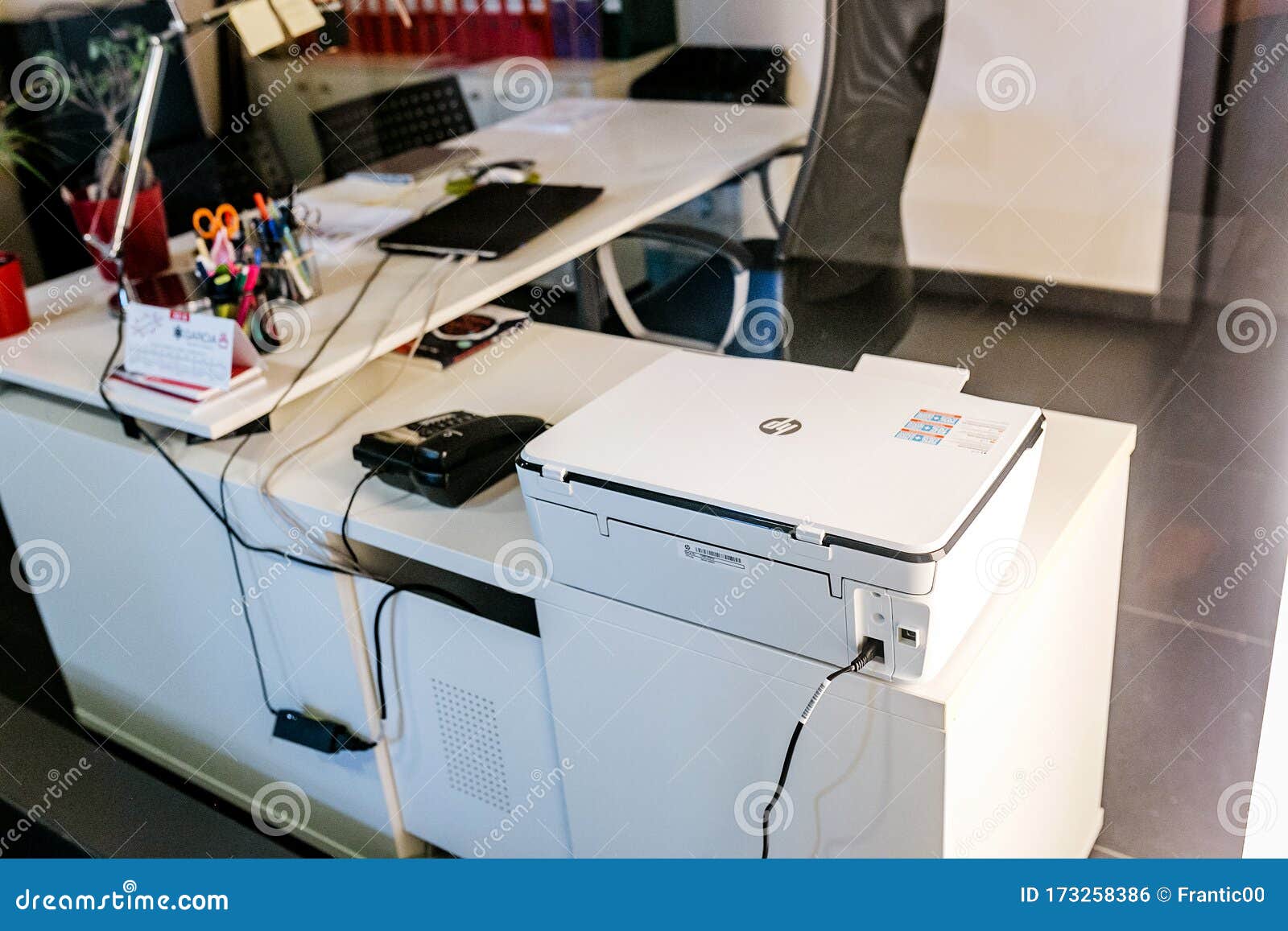 Office Table with HP Printer Editorial Photo Image of july, file 173258386