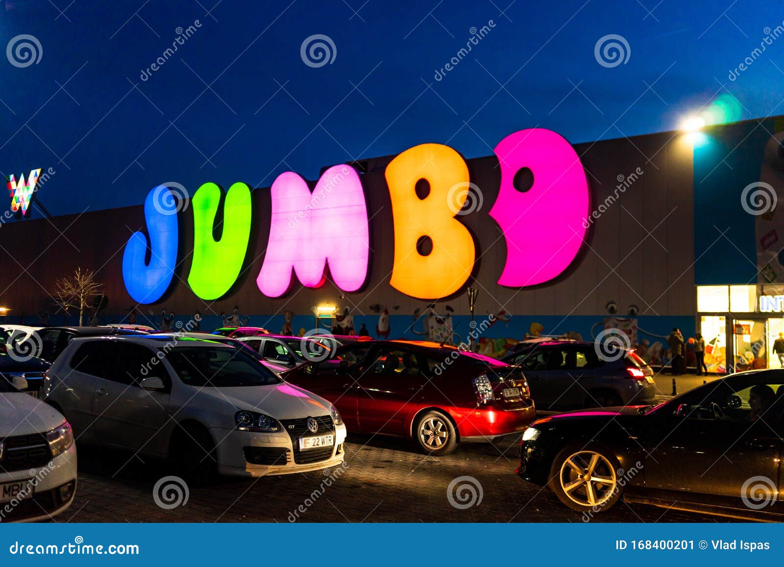 Jumbo store hi-res stock photography and images - Alamy