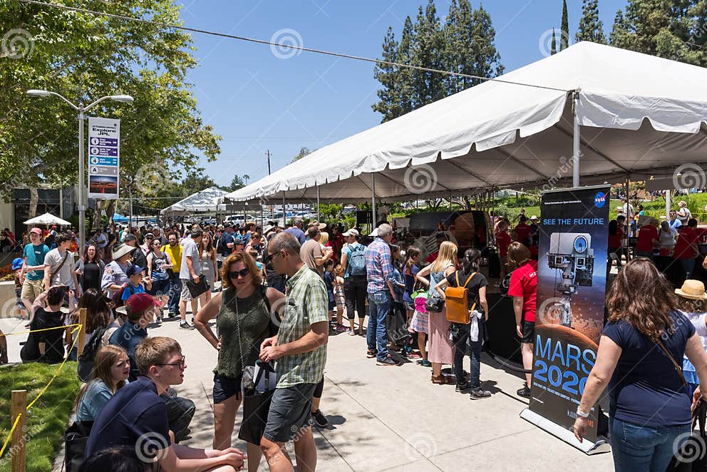 JPL Visit at the `open House` Annual Event `a Ticket To Explore JPL