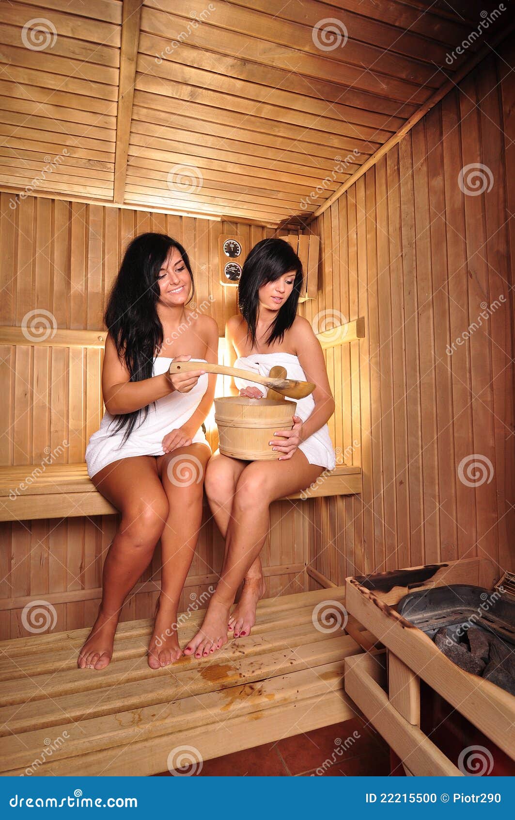 In sauna frau der Verhalten von