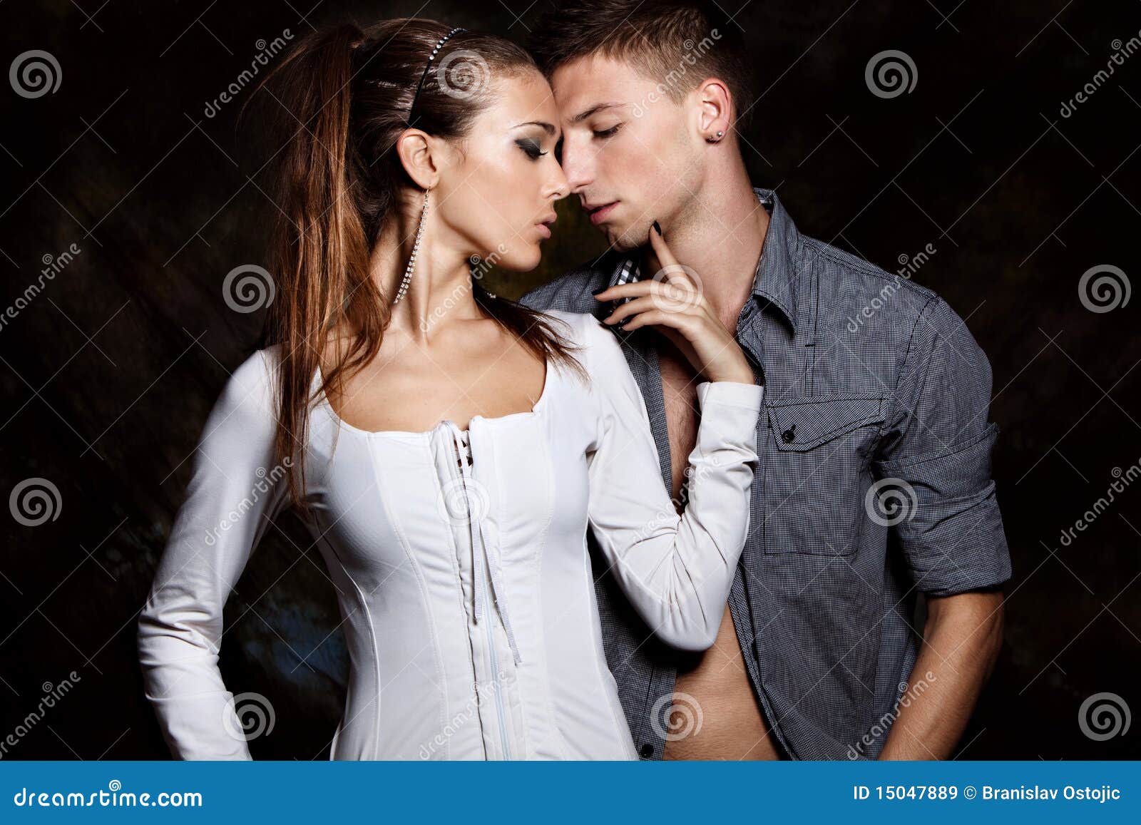 Junge Paare Stockbild Bild Von Freude Attraktiv Liebe 15047889