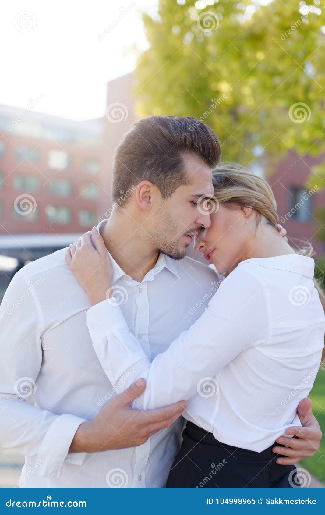 Junge mädchen flirten