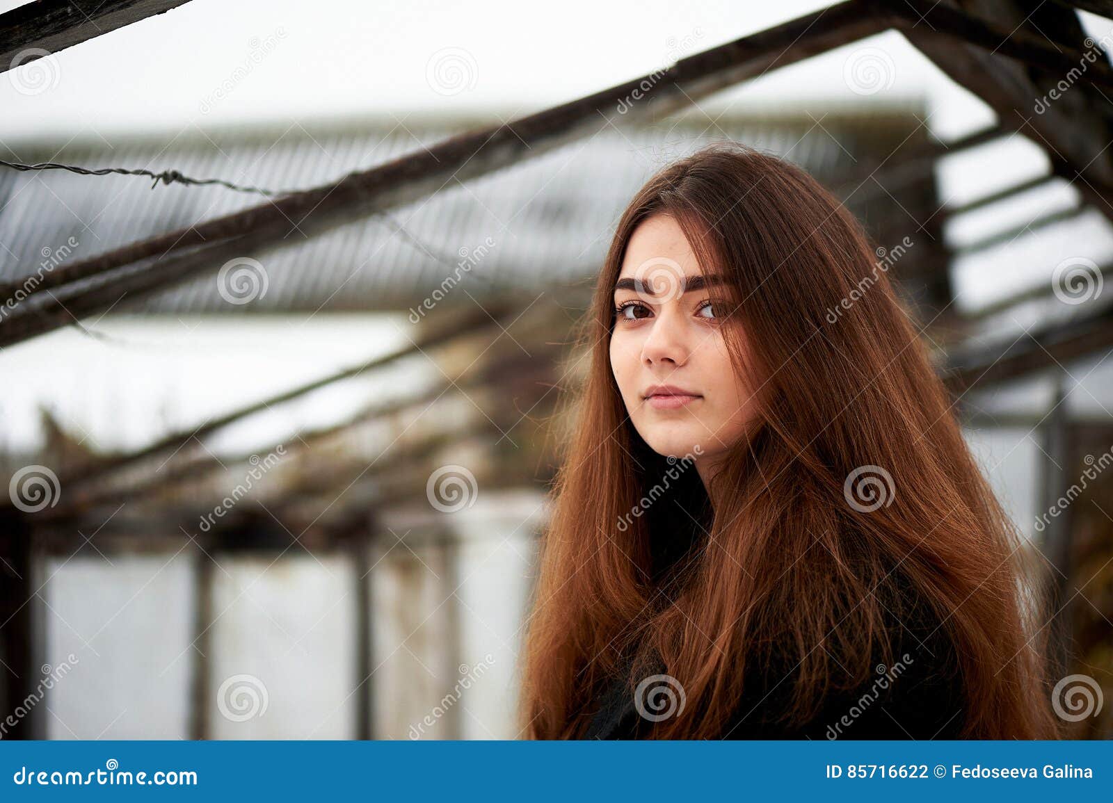 Braune braune mädchen augen haare Braune Haare