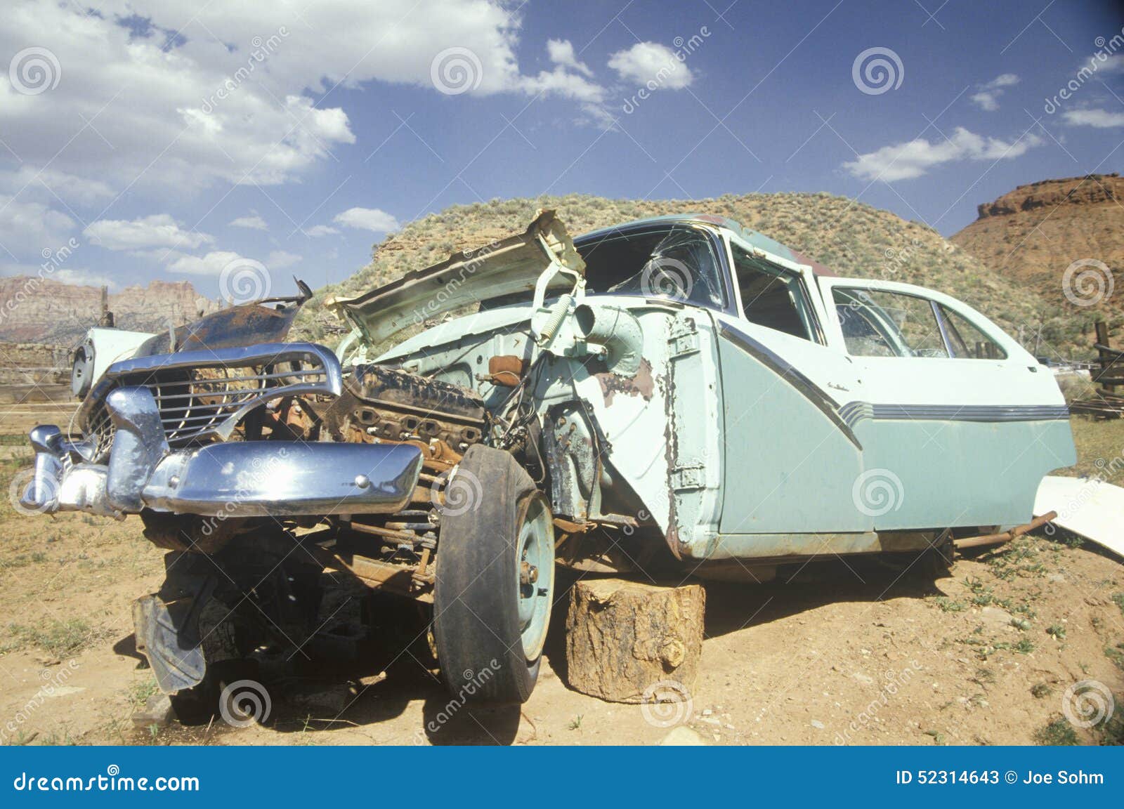 A junk car in South Utah editorial stock photo. Image of transportation