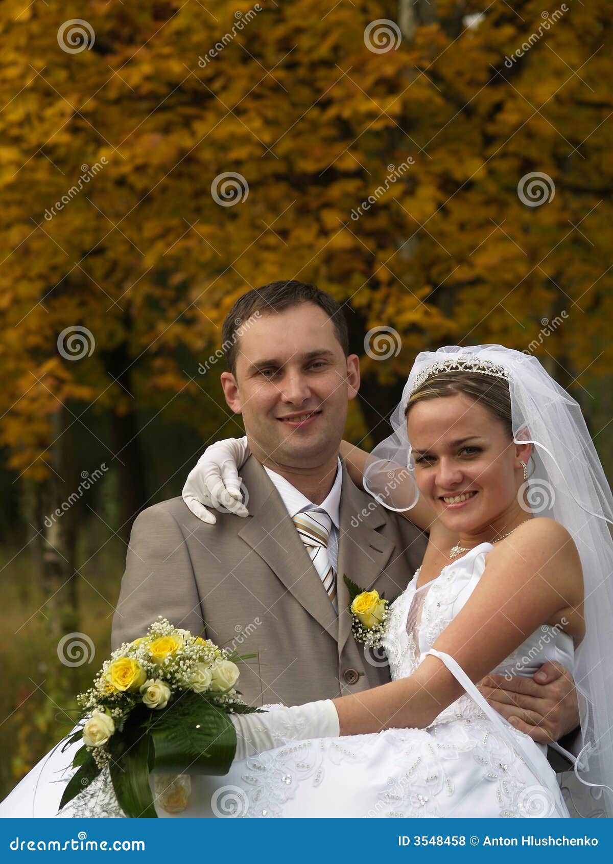 Just Married Portrait in Trees Stock Photo - Image of staring, people ...
