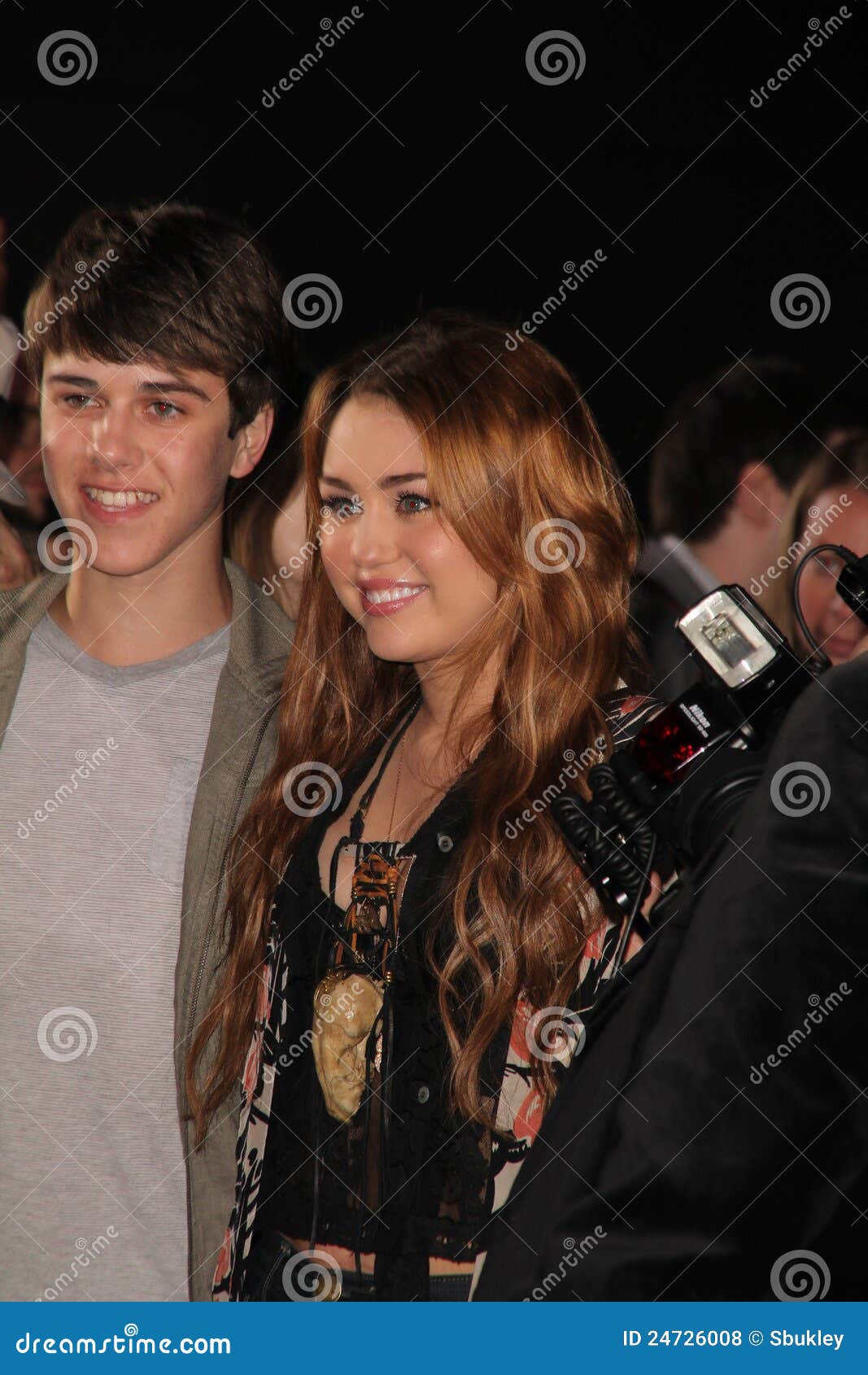 Justin Bieber, Miley Cyrus foto de archivo editorial. Imagen de premier -  24726008, image size:1067x1690