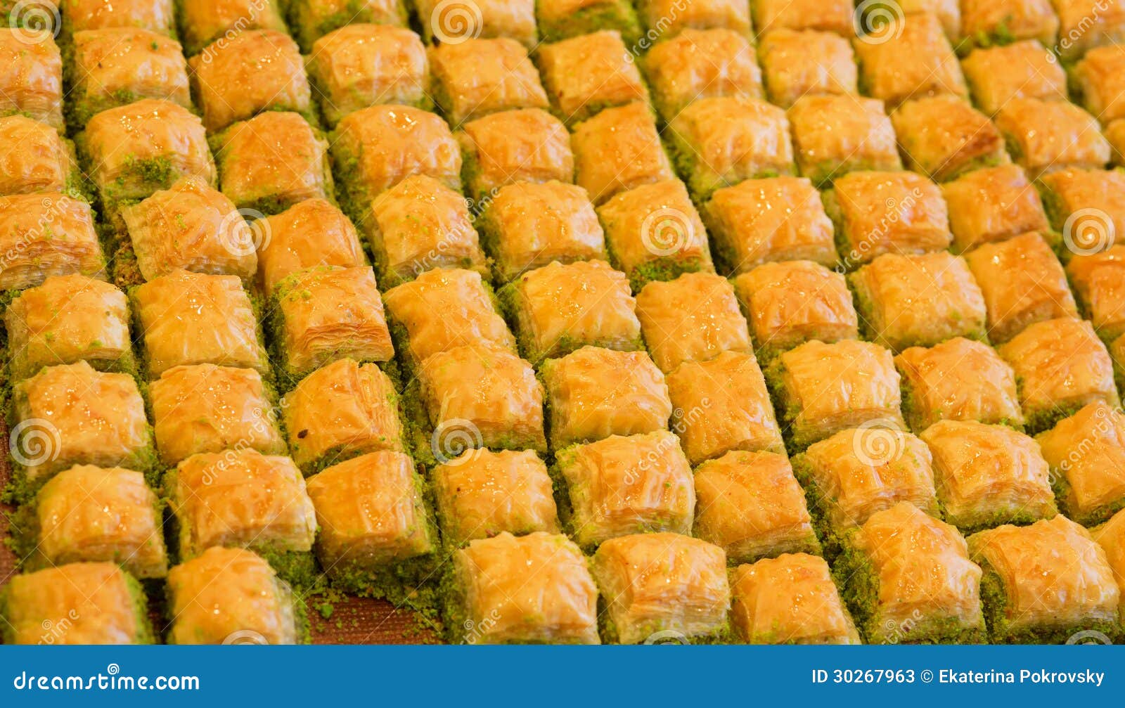 Köstliches Türkisches Baklava Stockbild - Bild von muttern, baklava ...