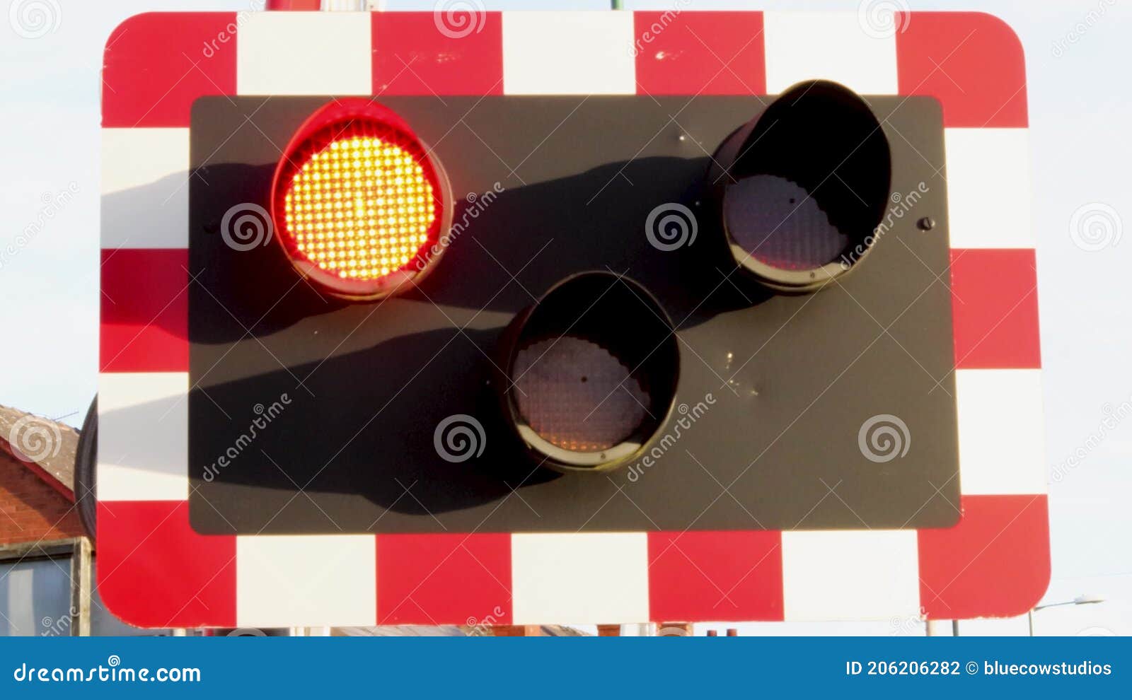 4k Uk Level Crossing Sign Triple Flashing Lights With Amber Warning Stock Footage Video Of Flashinglights Crossings 662