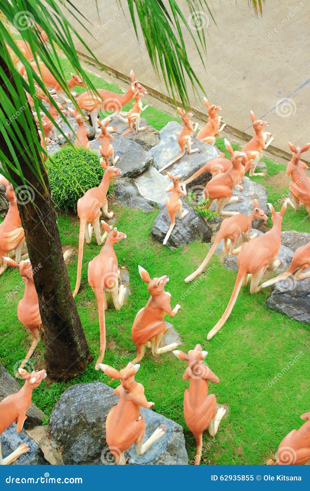 Kangaroo Statue And Dome Of Royal Exhibition Building, Melbourne