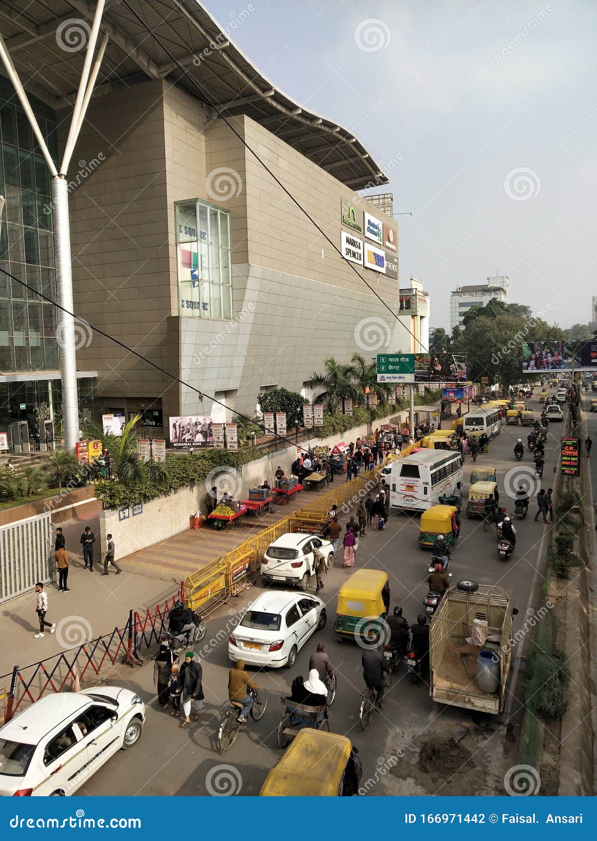 Kanpur City Mall Road Z Square in India Editorial Photography - Image of square, kanpur: 166971442 Kanpur City Mall Road Z Square in India Editorial Photography - Image of square, kanpur: 166971442