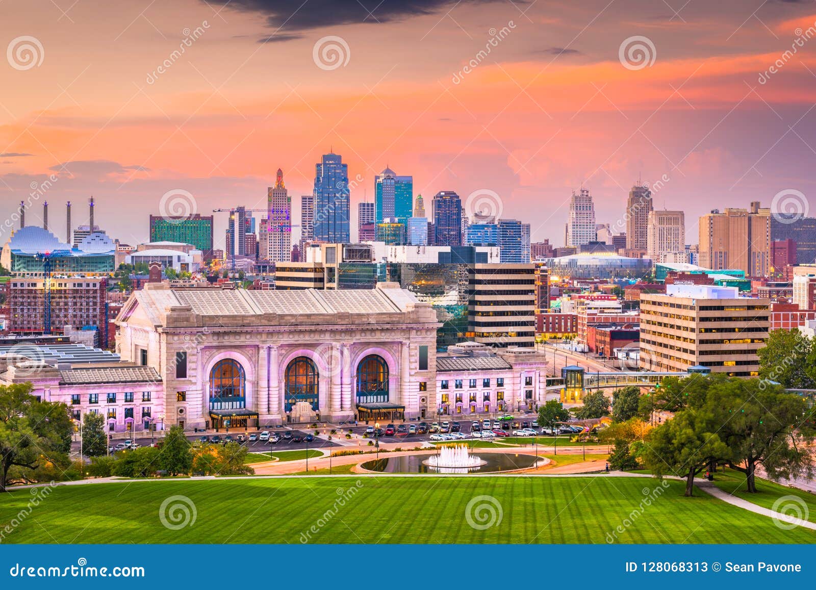 kansas city, missouri, usa skyline