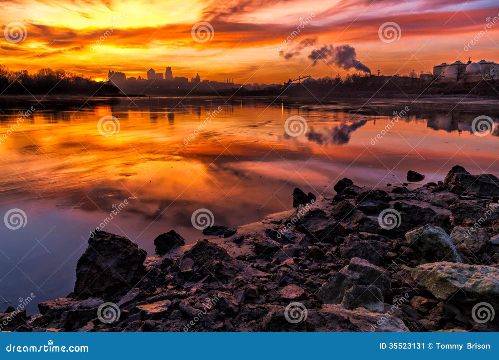 kansas city at sunrise