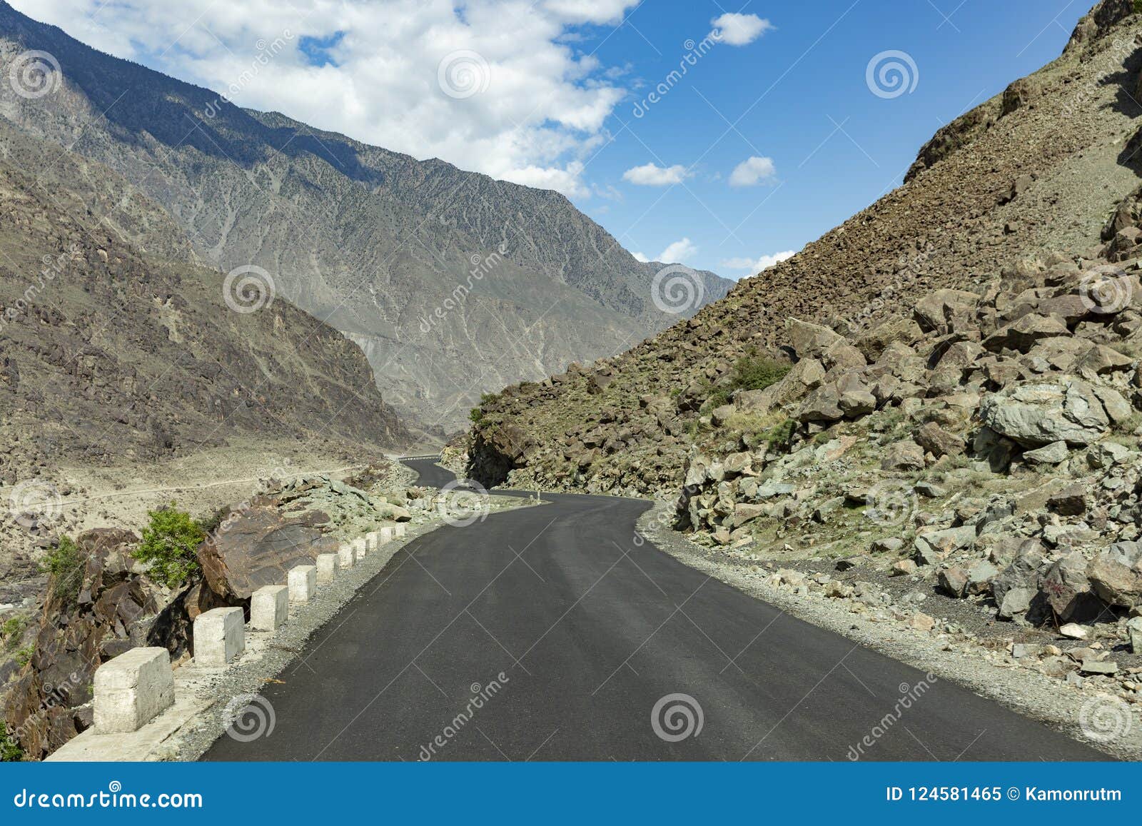 karakoram highway, chillas, diamer, gilgit baltistan, northern pakista