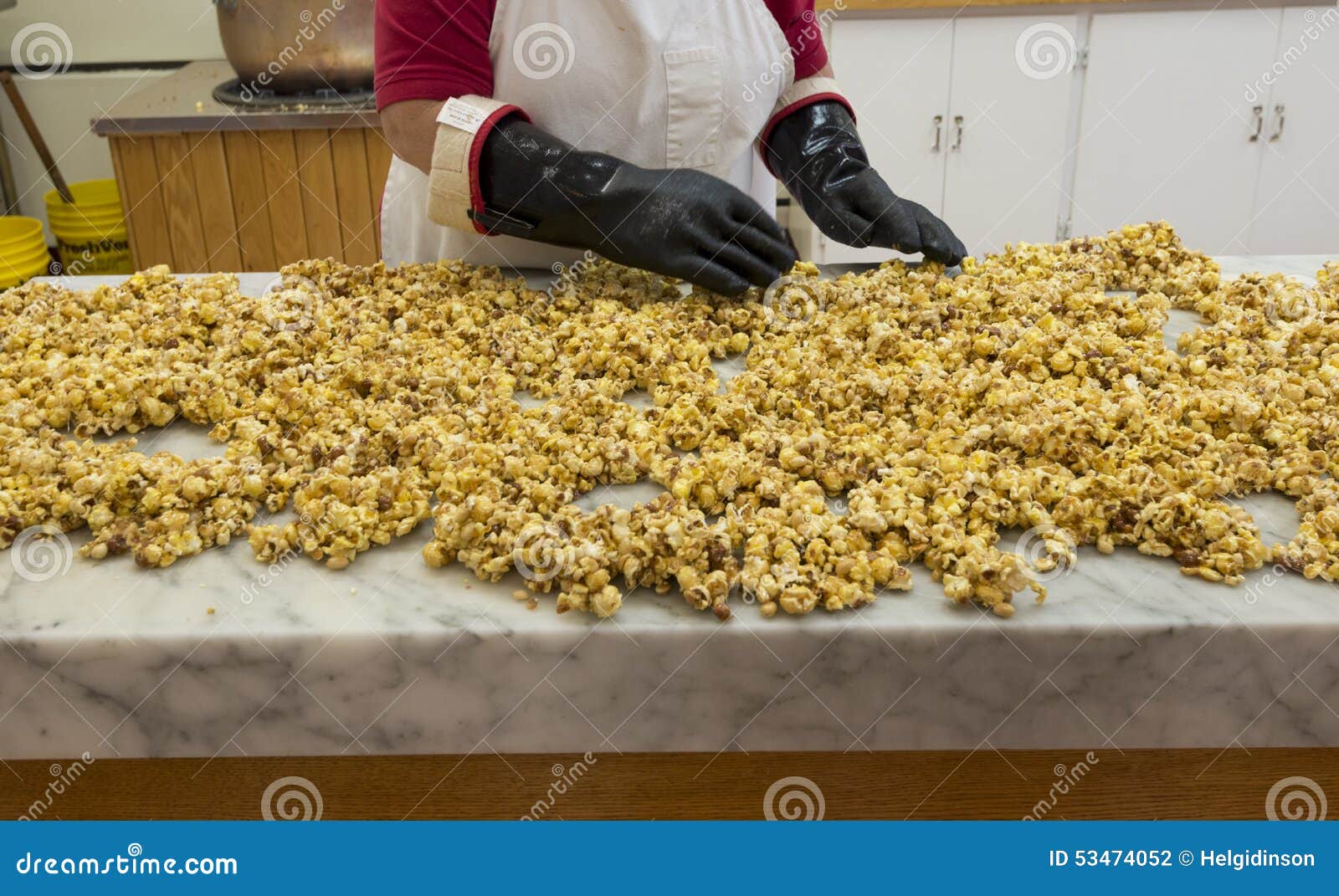 Karamellisiertes Kandiertes Popcorn Stockfoto - Bild von karamel ... Karamellisiertes Kandiertes Popcorn Stockfoto - Bild von karamel ...