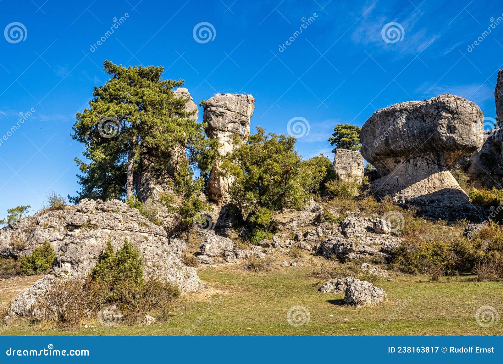 karstic formations in the los callejones de las majadas park, cuenca, spain