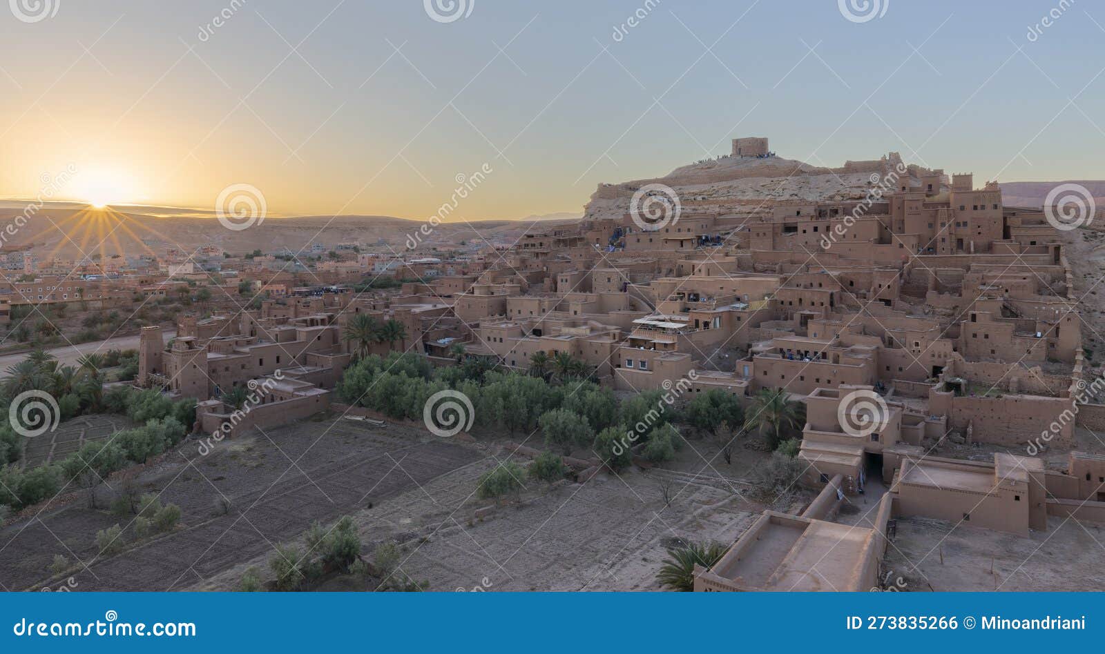 kasbah ait ben haddou nelle montagne dell'atlante del marocco. patrimonio mondiale dell'unesco dal 1987