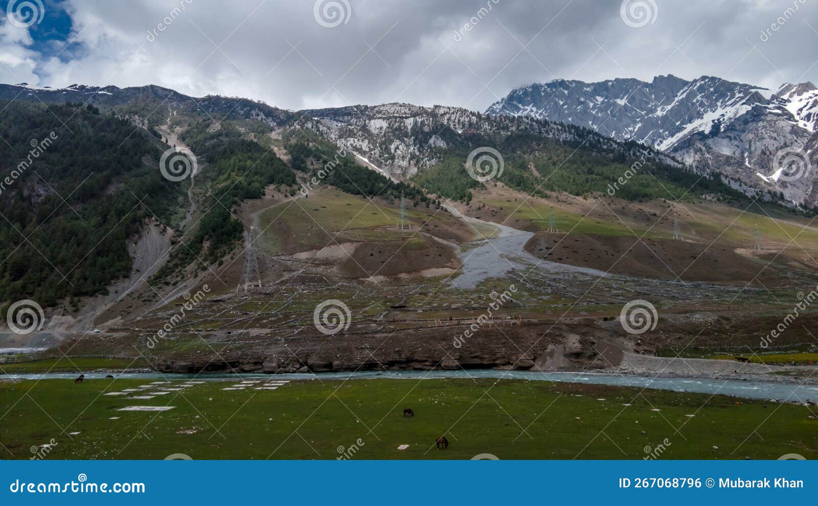 Kashmir, India - April 14th, 2021 : Beautiful Landscape Of Sonamarg In ...