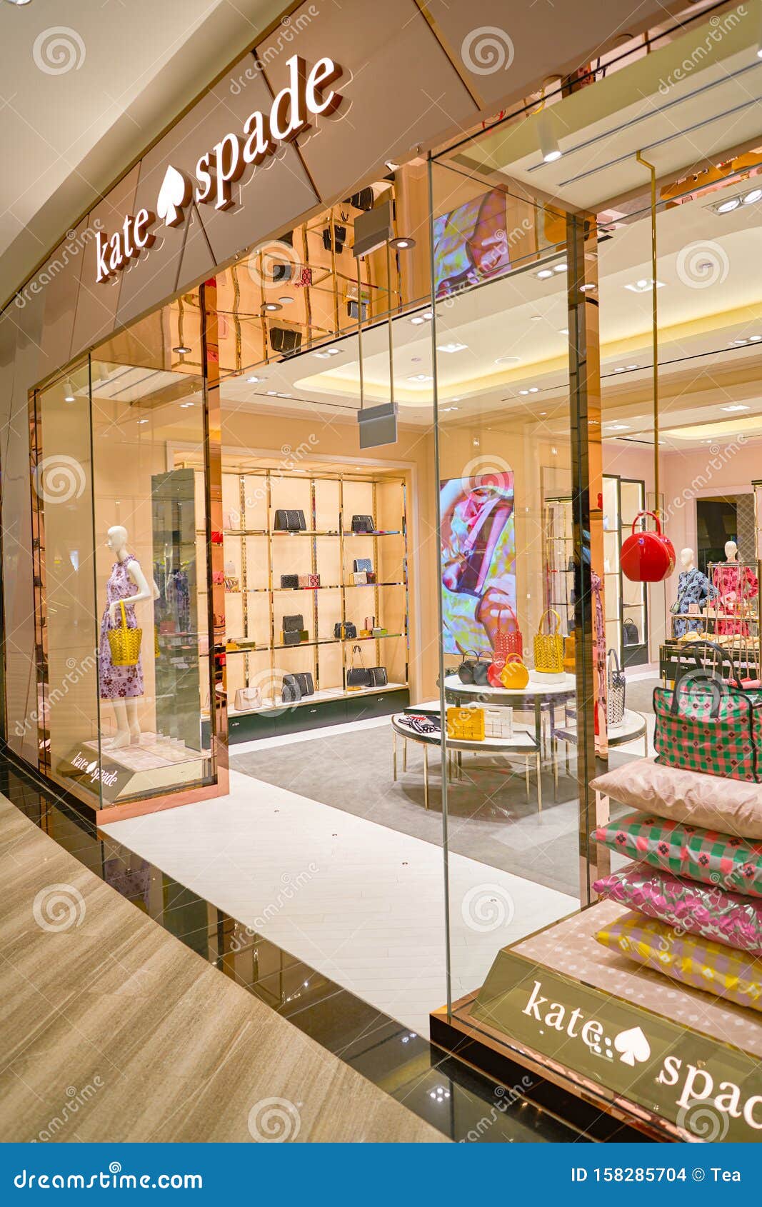 Kate Spade editorial stock image. Image of boutique - 158285704