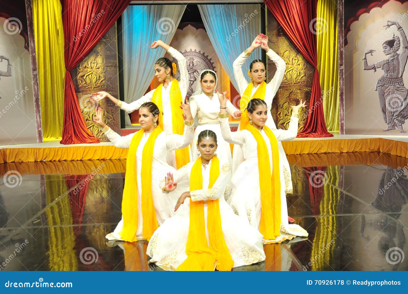 Kathak Dance editorial stock photo. Image of expression - 70926178