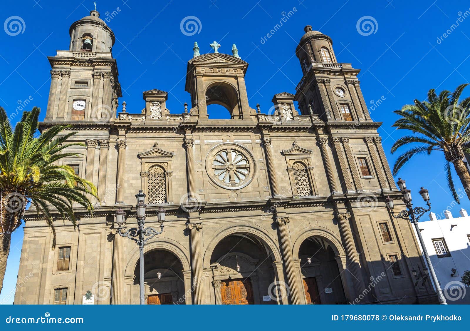 Aktentas barst Rust uit Kathedraal Van Santa Ana in Las Palmas De Gran Canaria Spanje Stock Foto -  Image of katholiek, kapitaal: 179680078