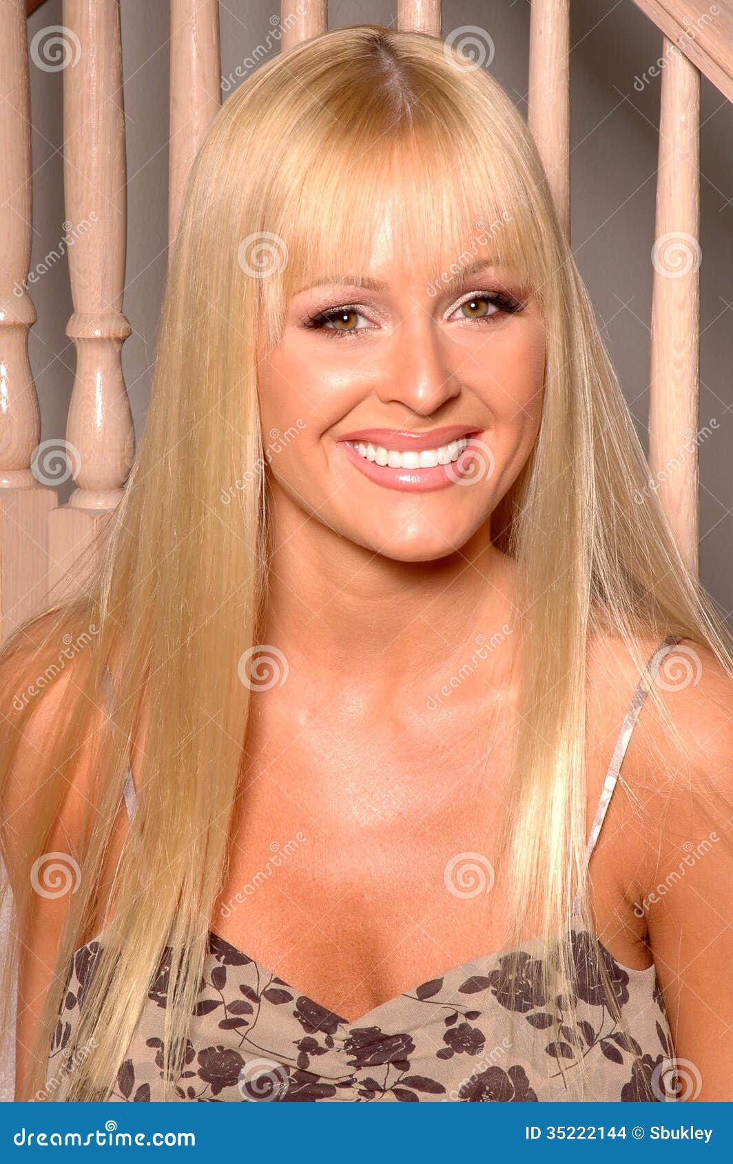 Katie Lohmann imagen de archivo editorial. Imagen de retrato 35222144