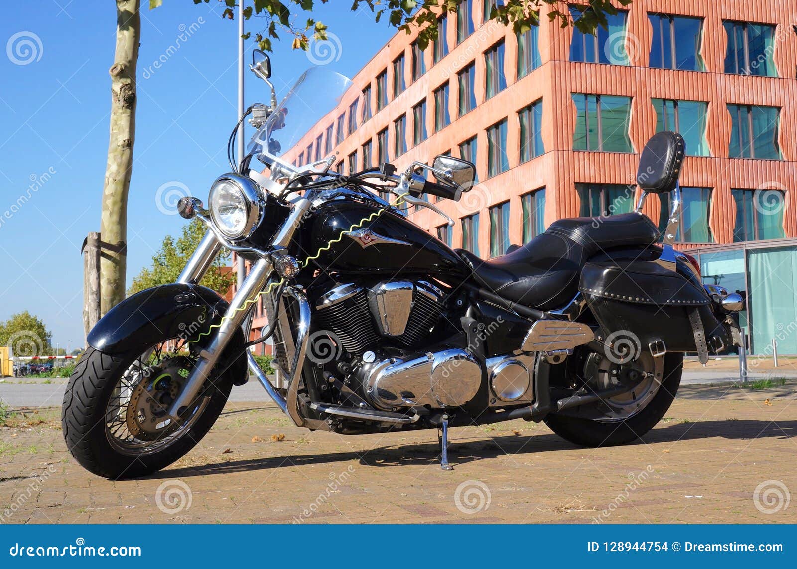 Kawasaki Vulcan Motorcycle Model VN900B Editorial Stock Image - Image of engine, beautiful: 128944754