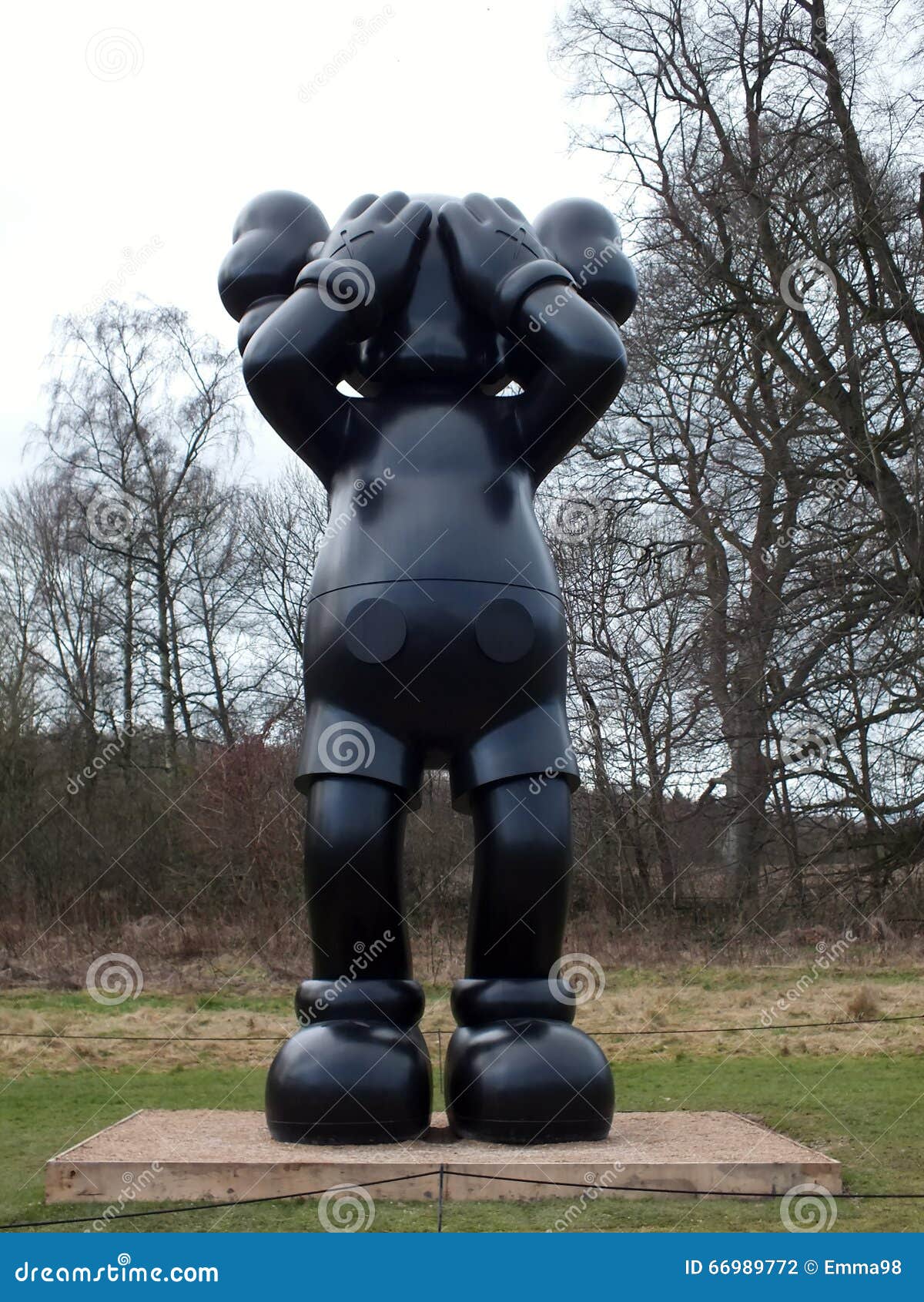 KAWS at YSP editorial photography. Image of landscape - 66989772