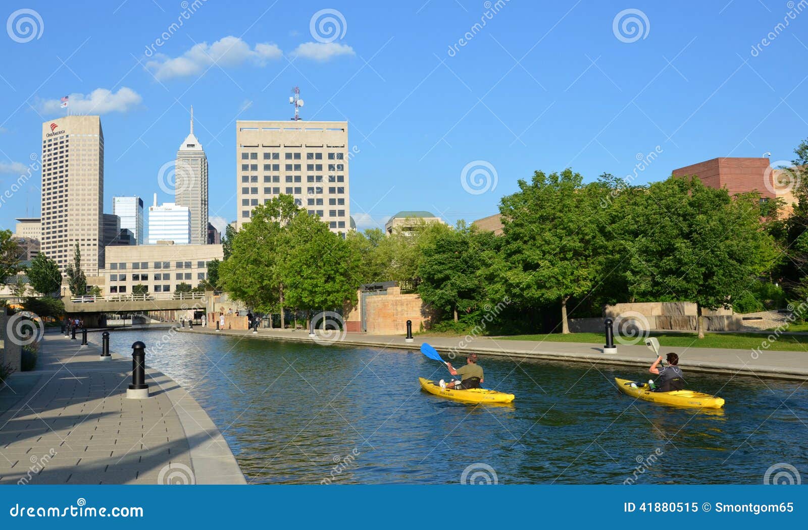 Kayakers No Canal Da Central De Indianapolis Imagem Editorial Imagem