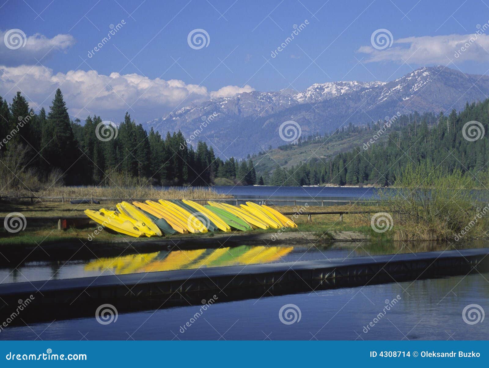Kayaks on the Shore of Hume Lake in California Stock Photo Image of nature, colorful 4308714
