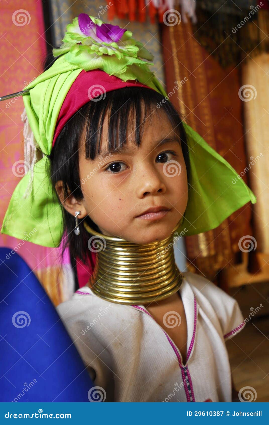 Kayan girl with long neck editorial photography. Image of teen 29610387
