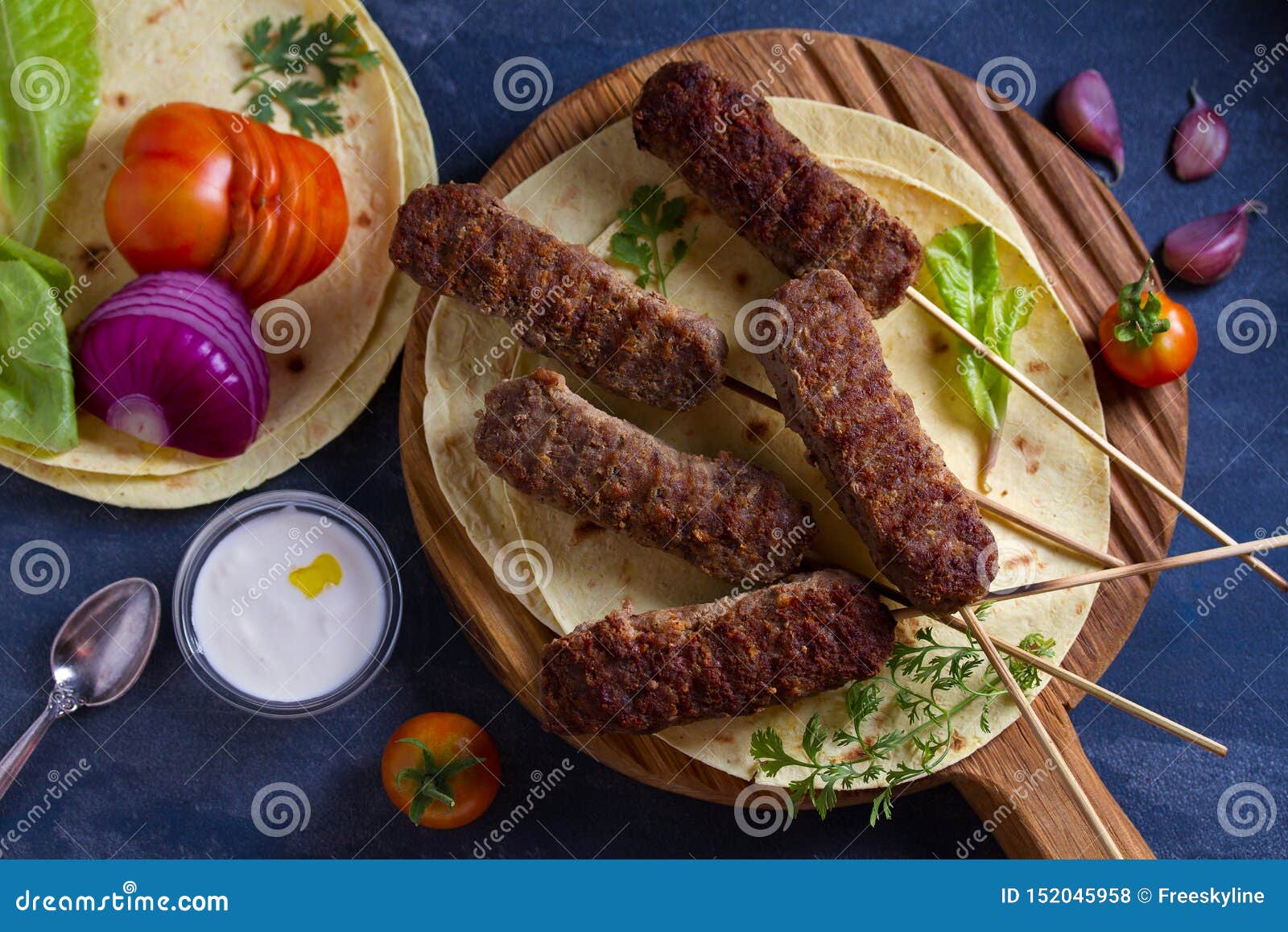 kebabs-kofta-%D1%81-%D1%85%D0%BB%D0%B5%D