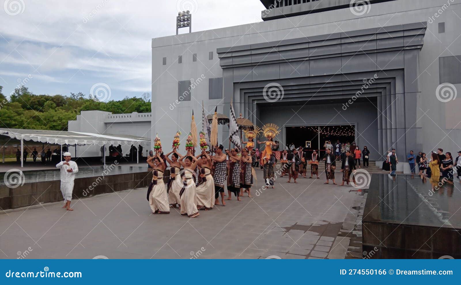 Kebudayaan Indonesia editorial photo. Image of sejarah - 274550166
