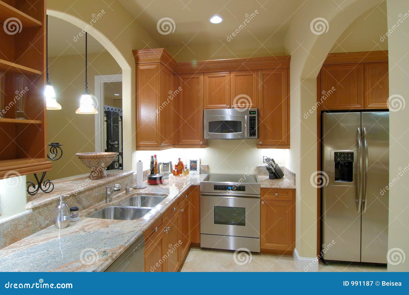 Keller-Küche stockbild. Bild von wanne, formteil, mable - 991187