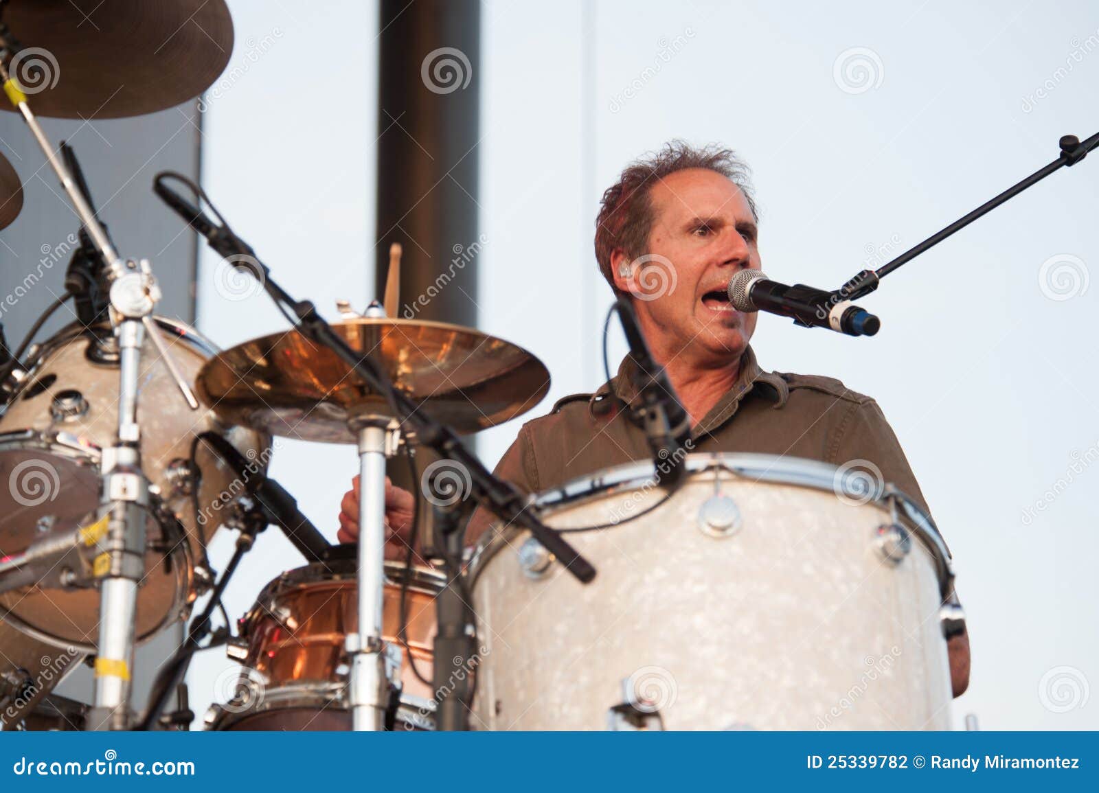 Kelly Keagy editorial photography. Image of night, keagy - 25339782