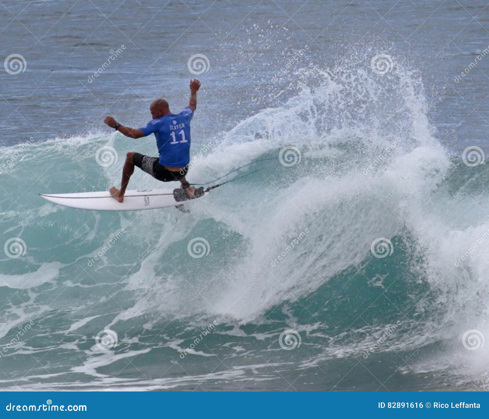 Kelly Slater foto editorial. Imagen de rojo, surfboard - 82891616, image size:1600x1370