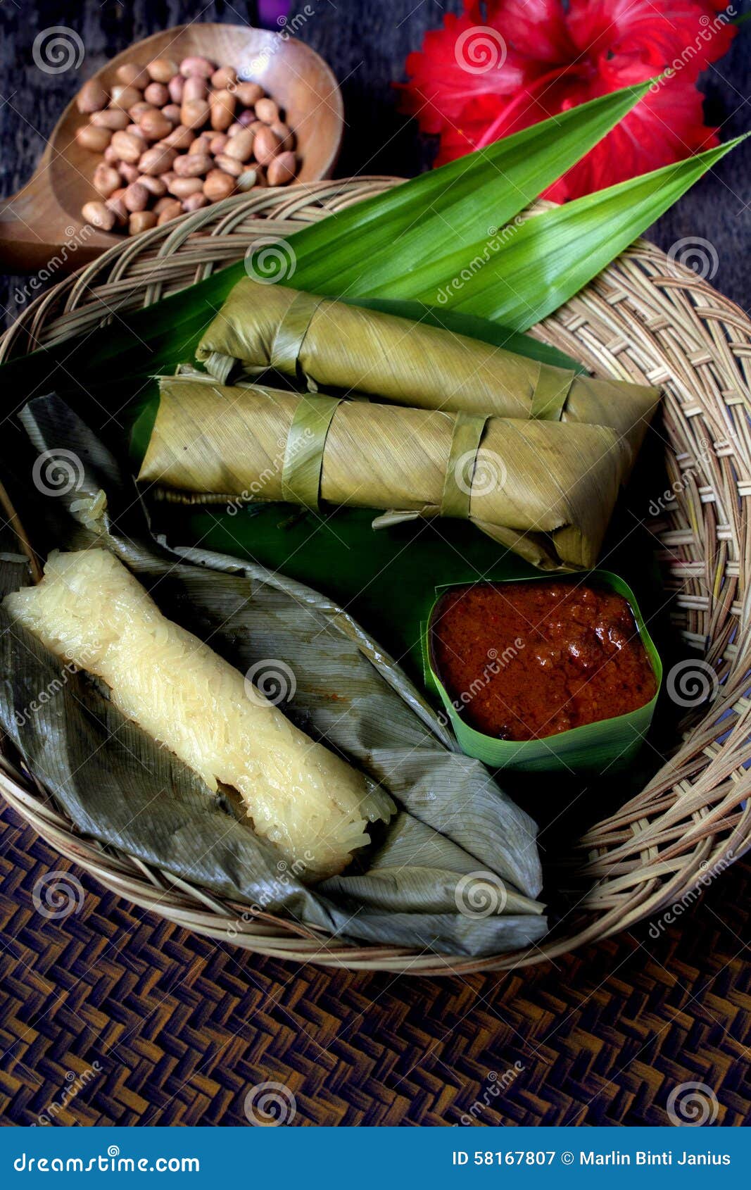 Kuih kelupis