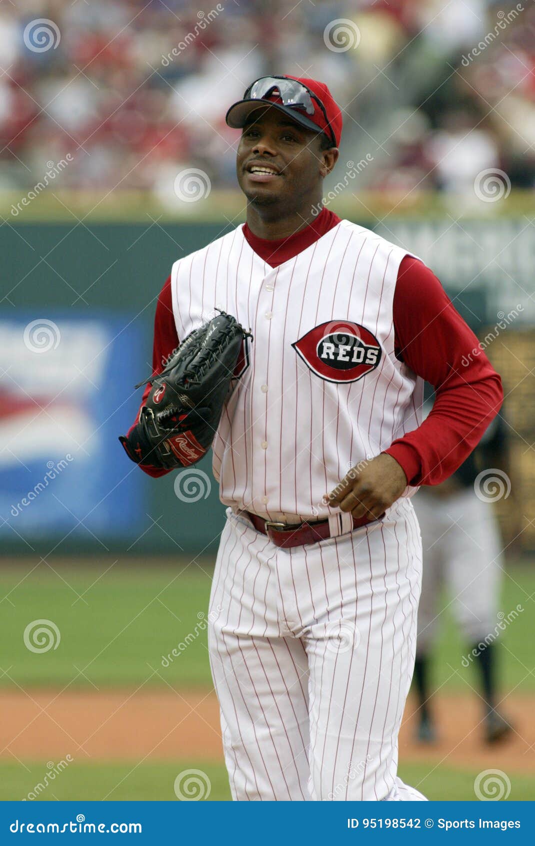 Ken Griffey Jr. of the Cincinnati Reds Editorial Photography - Image of  baseball, uniform: 95198542