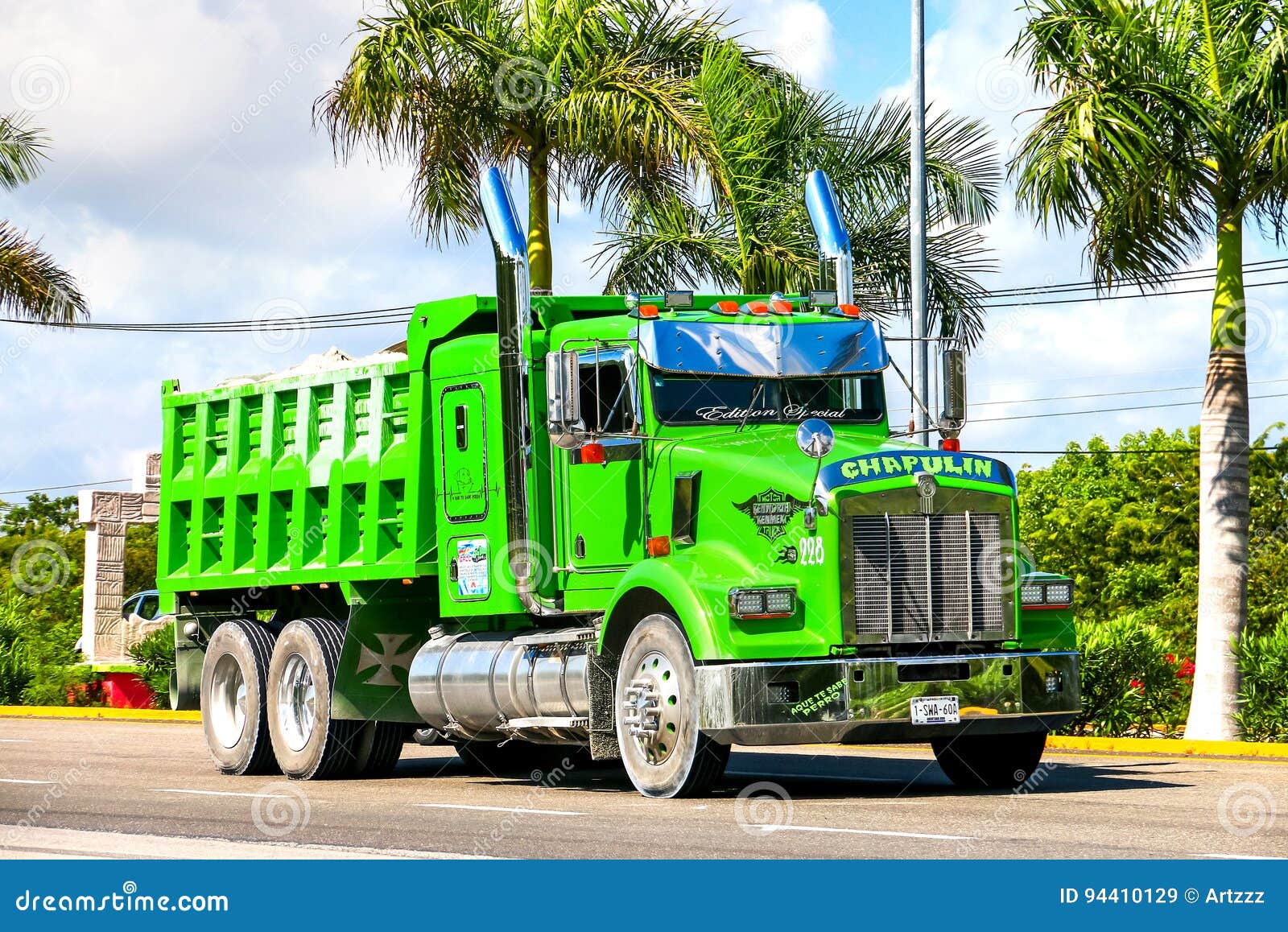 Kenworth T800 Editorial Image CartoonDealer 63030942 kenworth-t800-editorial-image-cartoondealer-63030942